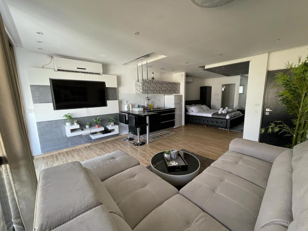 Lev Eilat Suites エクステリア 写真